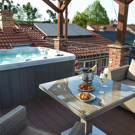 Glamorous Jacuzzi Loft With Roof Terrace * Kosice